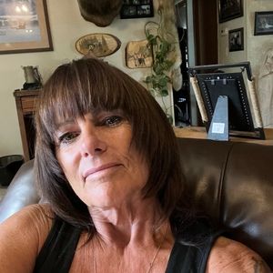 Meet your Posher, Carissa